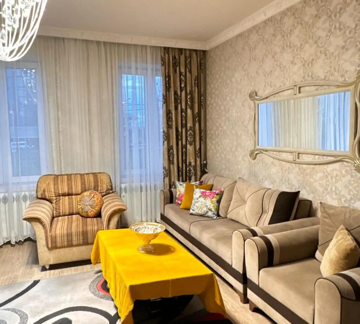Stay In Batumi 0*,